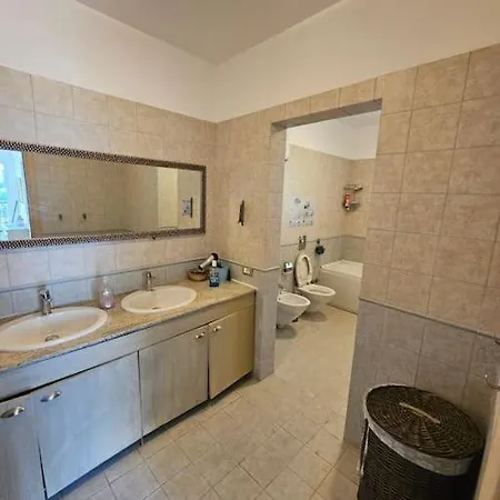 Villa Golem Beach Villa *